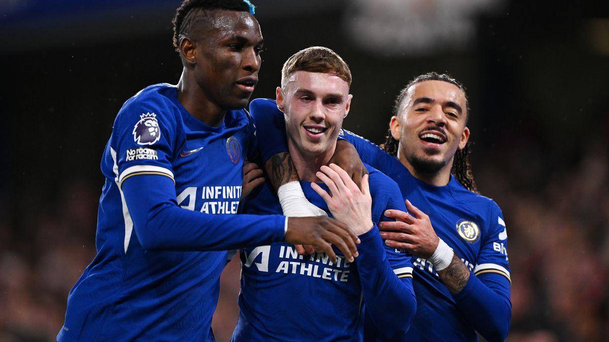 爱游戏入口切尔西发布备战花絮，关键时刻强势反弹，欧冠任务艰巨，团队化学反应显著的简单介绍